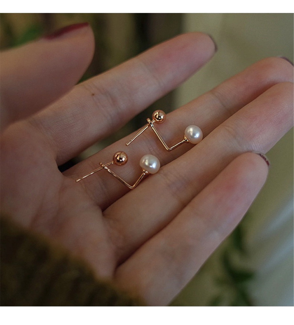 Classic Pearl Studs