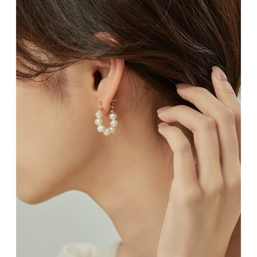 Élise Pearl Hoop Earrings