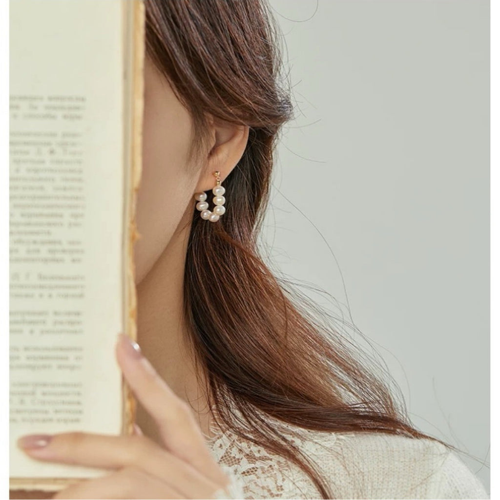 Élise Pearl Hoop Earrings