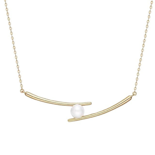 Signature Pearl Necklace