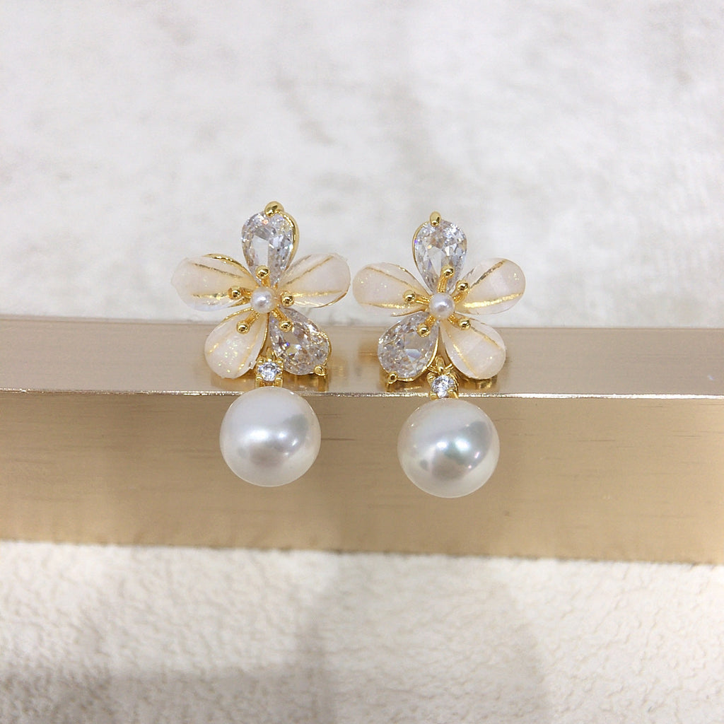 Blossom Pearl Studs