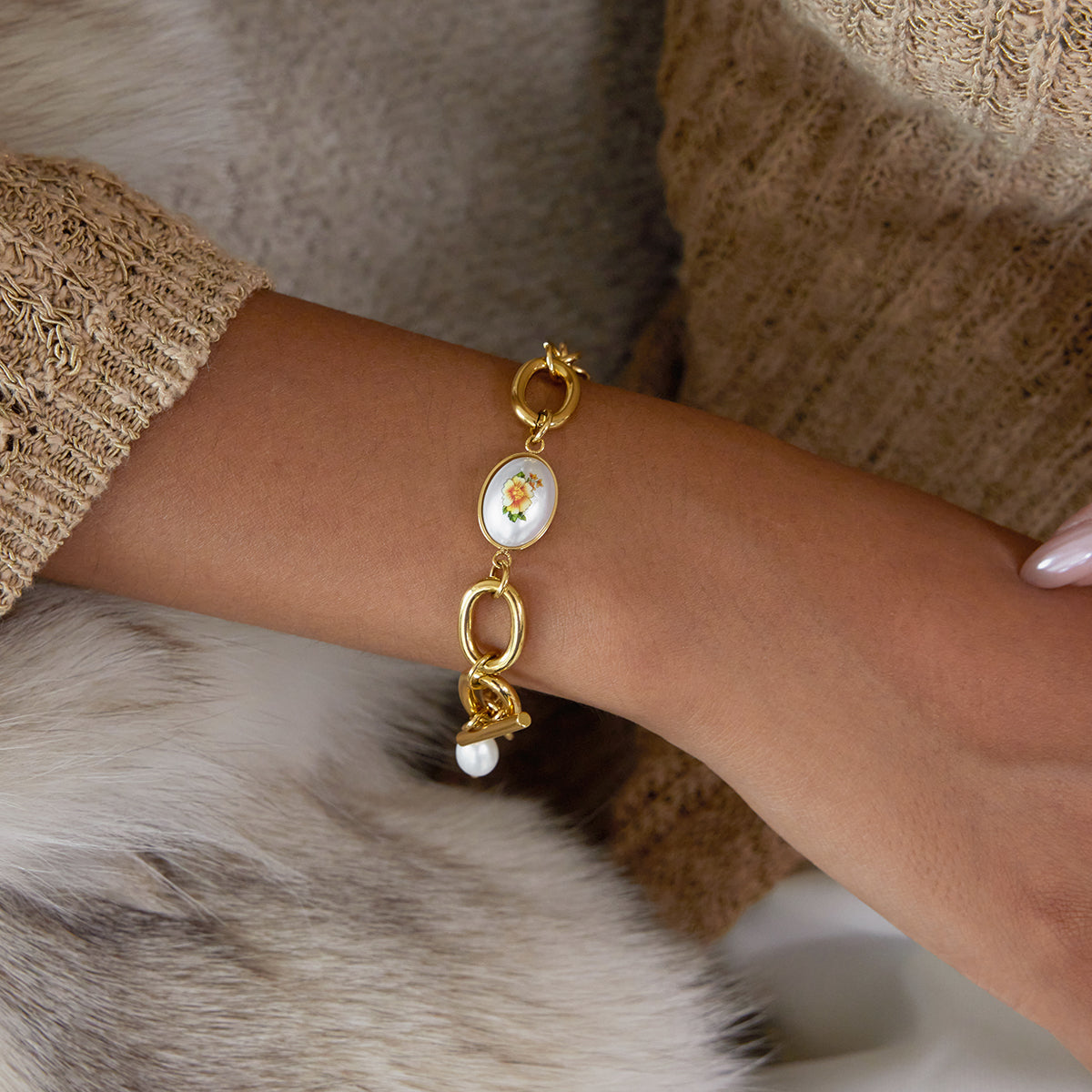 Vintage Bloom Pearl Bracelet