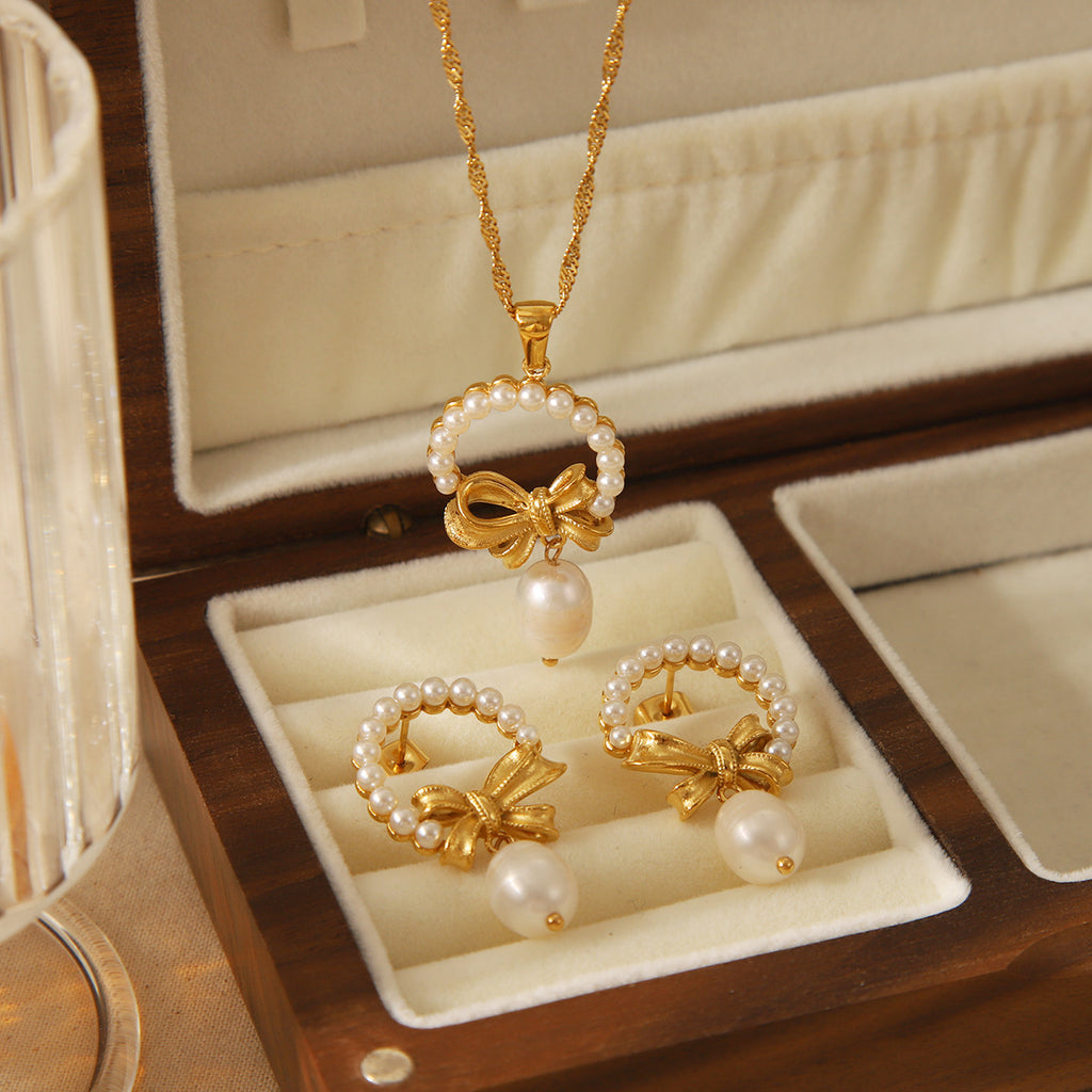 Coquette Bow Necklace