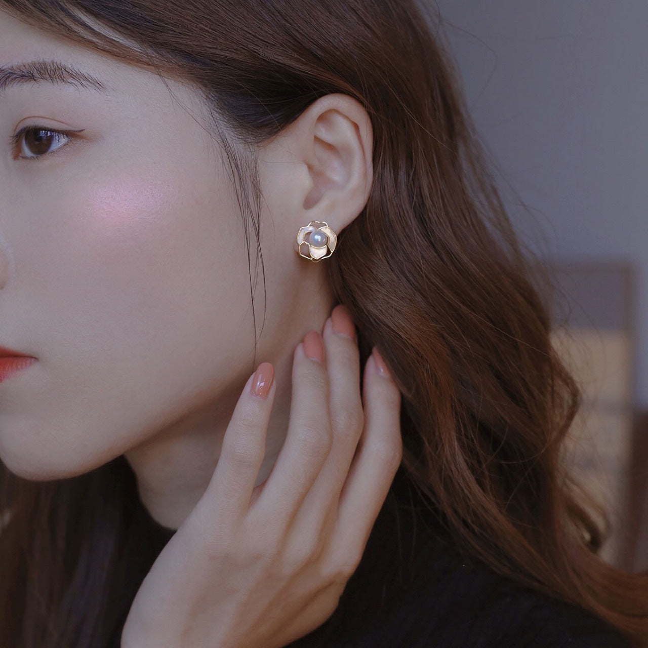 Tea Rose Pearl Earrings