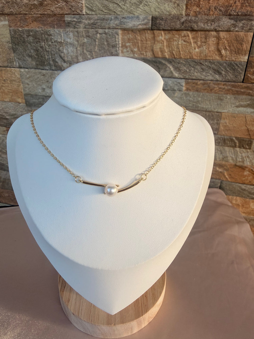 Signature Pearl Necklace