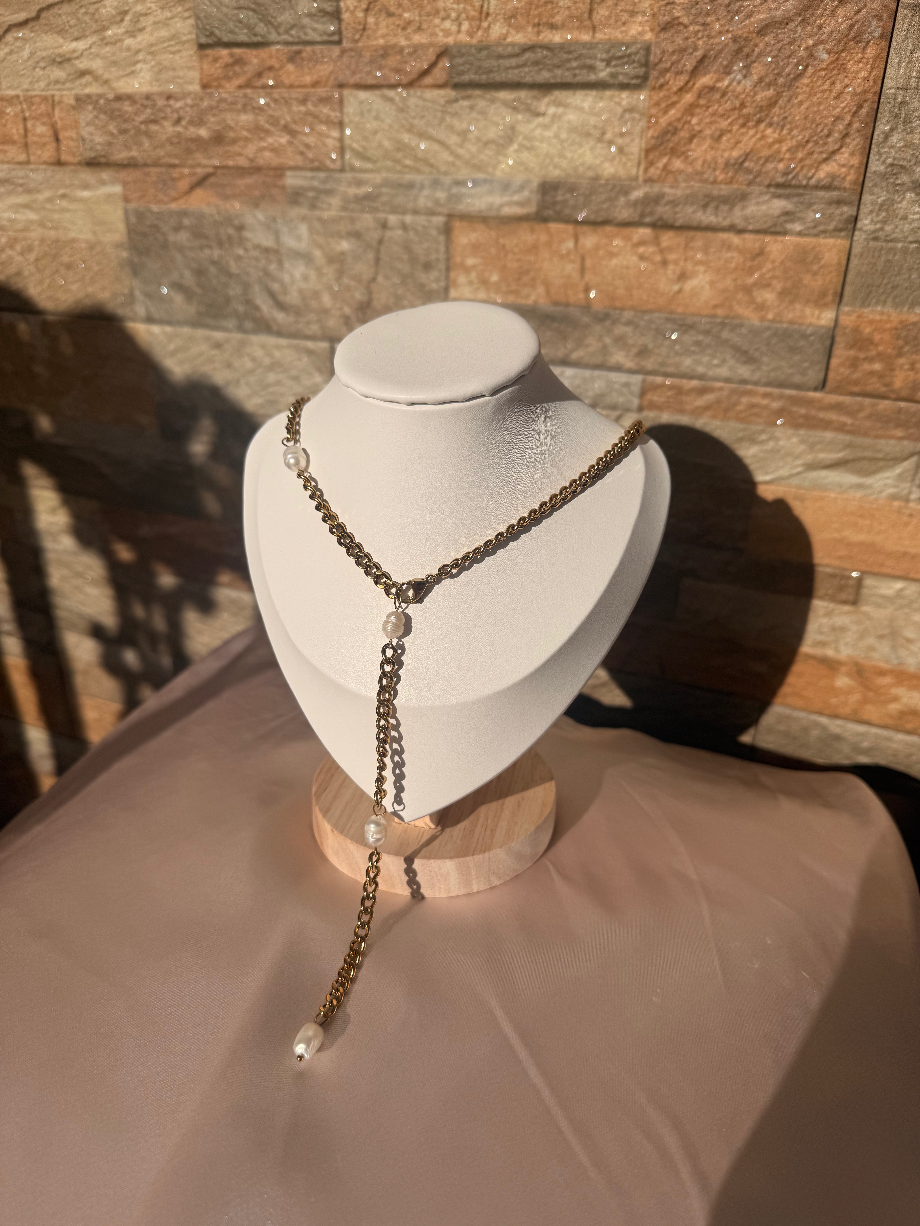 Bold Pearl Chain
