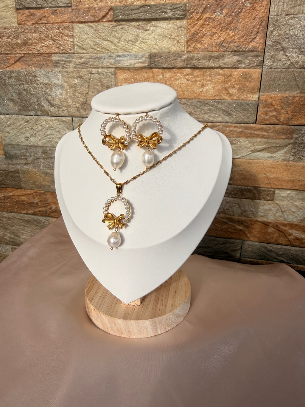 Coquette Bow Necklace