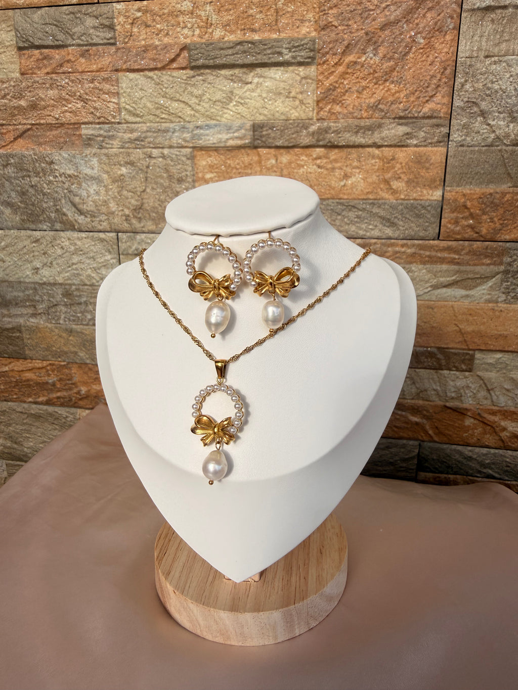 Coquette Bow Necklace