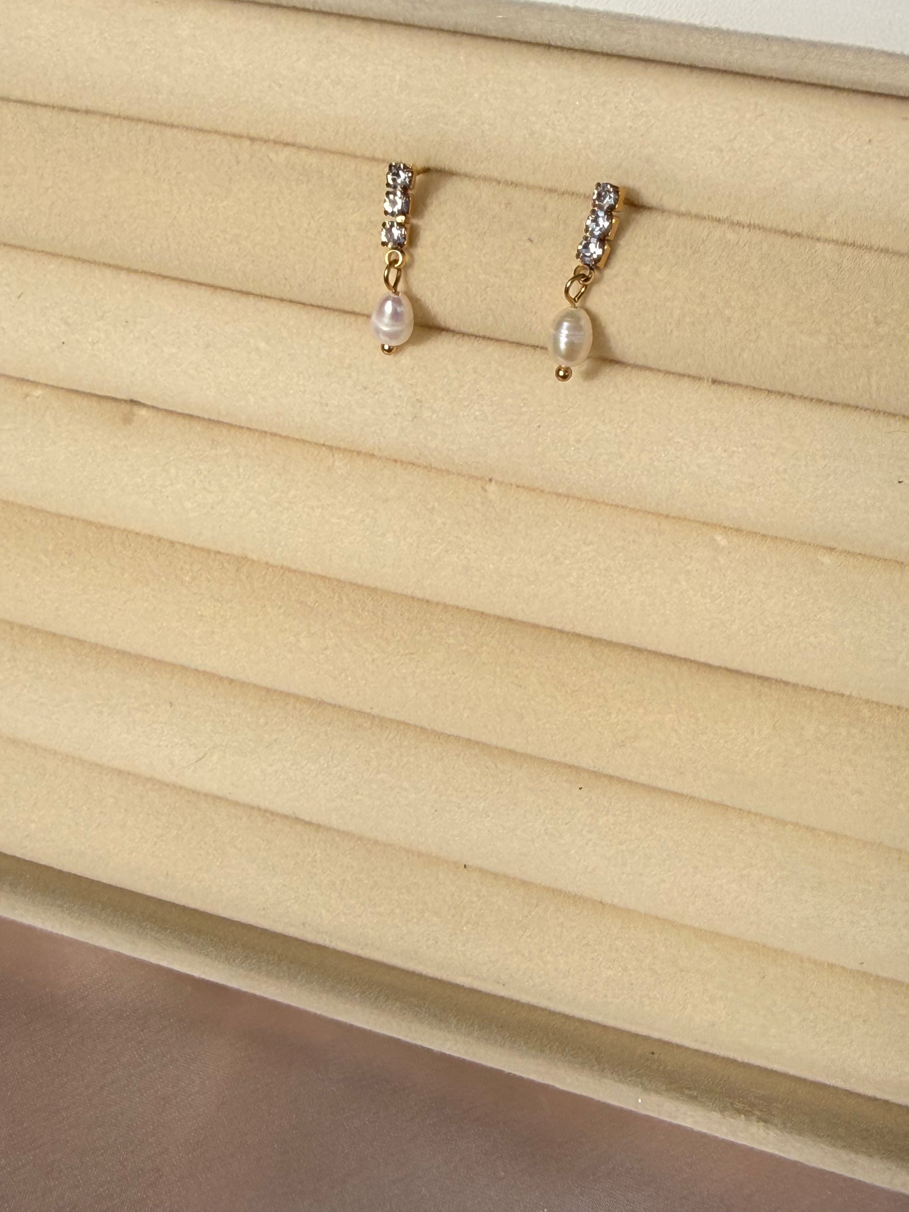 Pearl & Zircon Drops