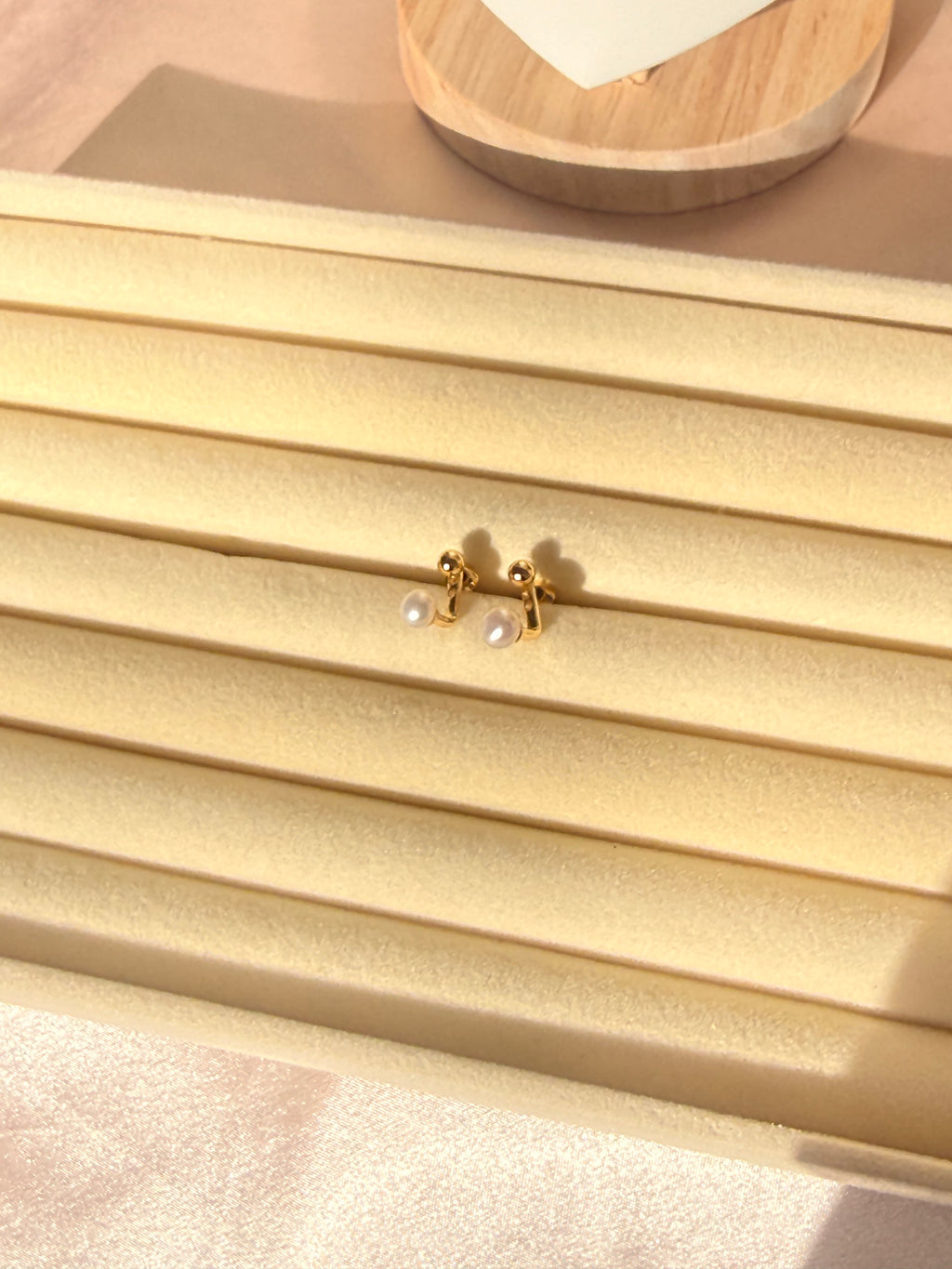 Classic Pearl Studs