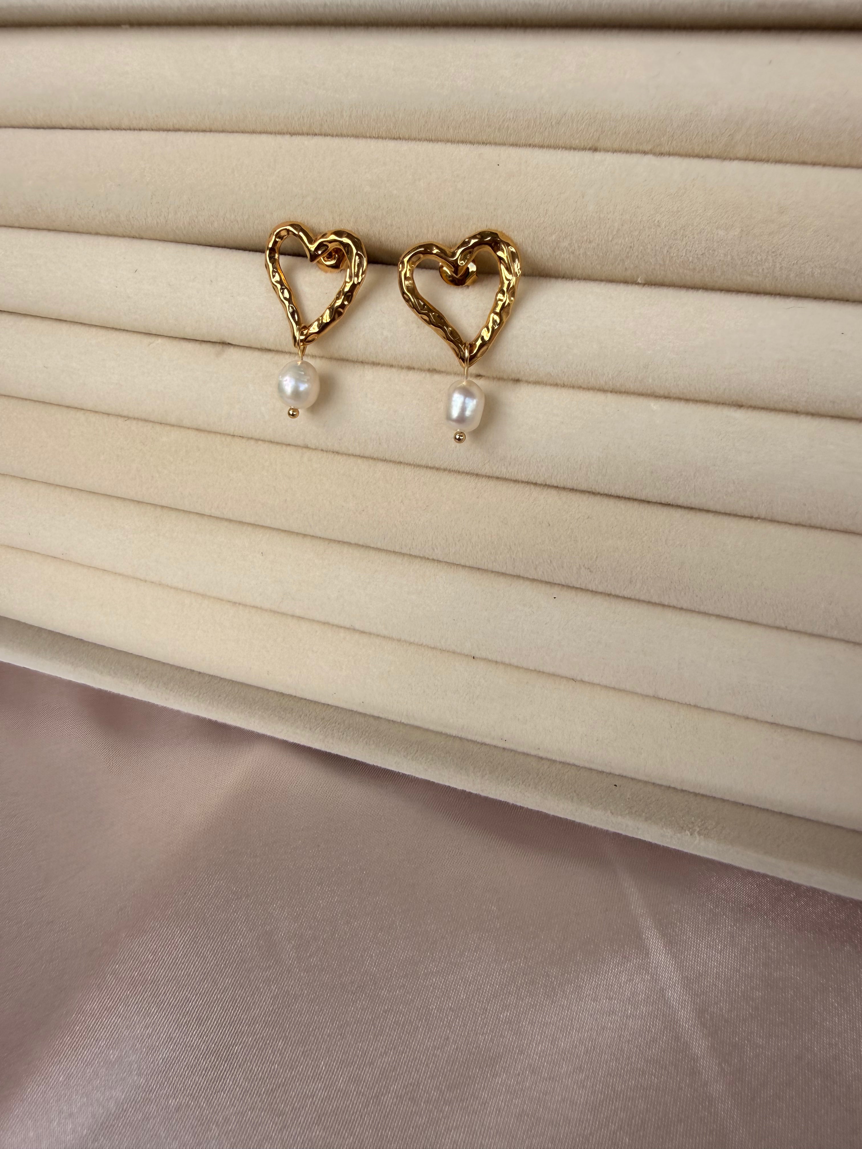 Sweetheart Studs