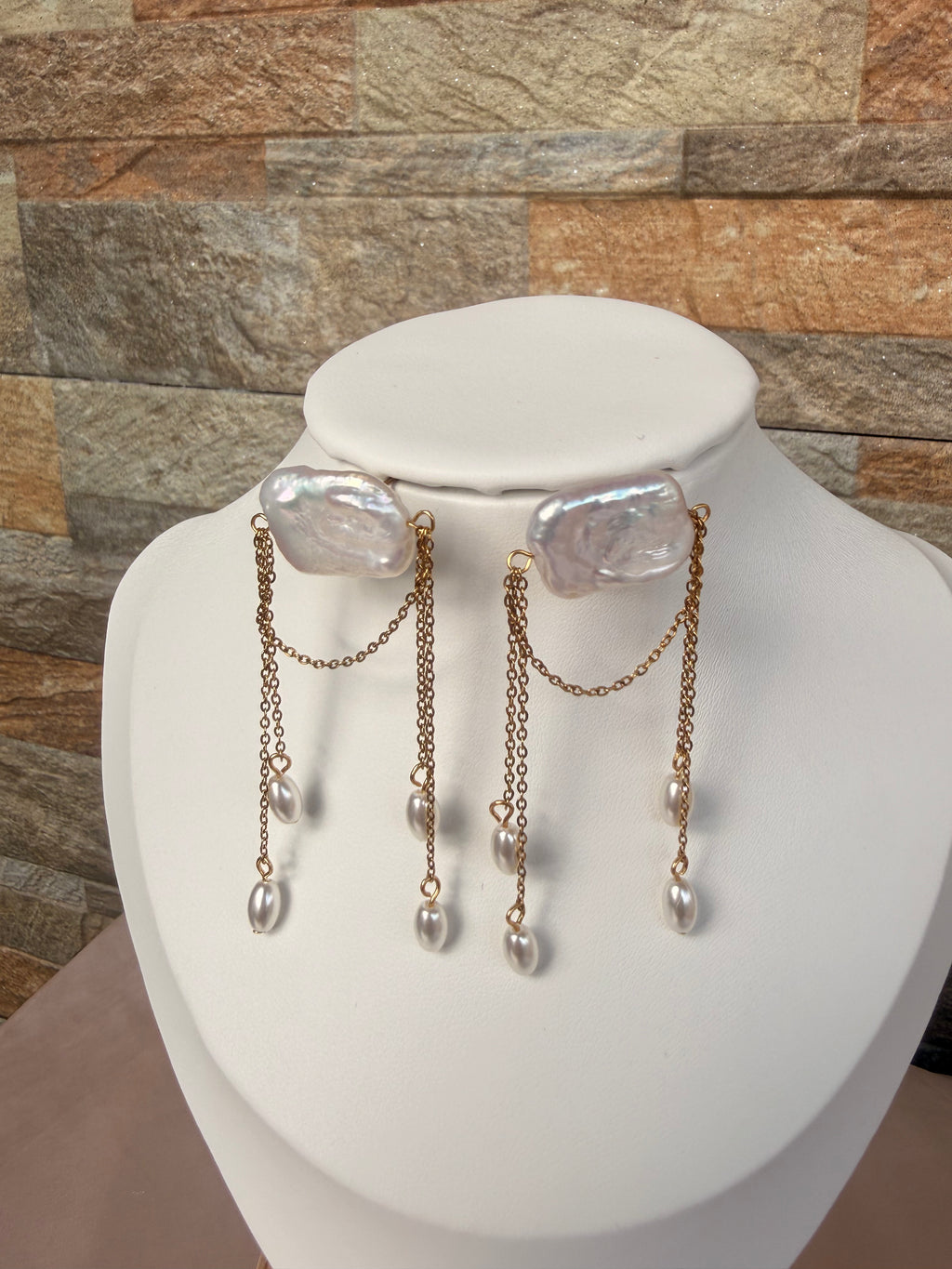 Luna Pearl Drops