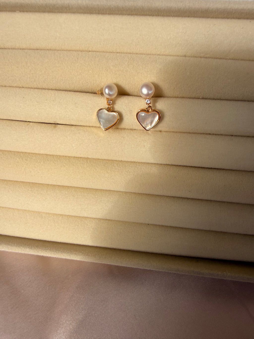 The Heart of Pearl Earrings