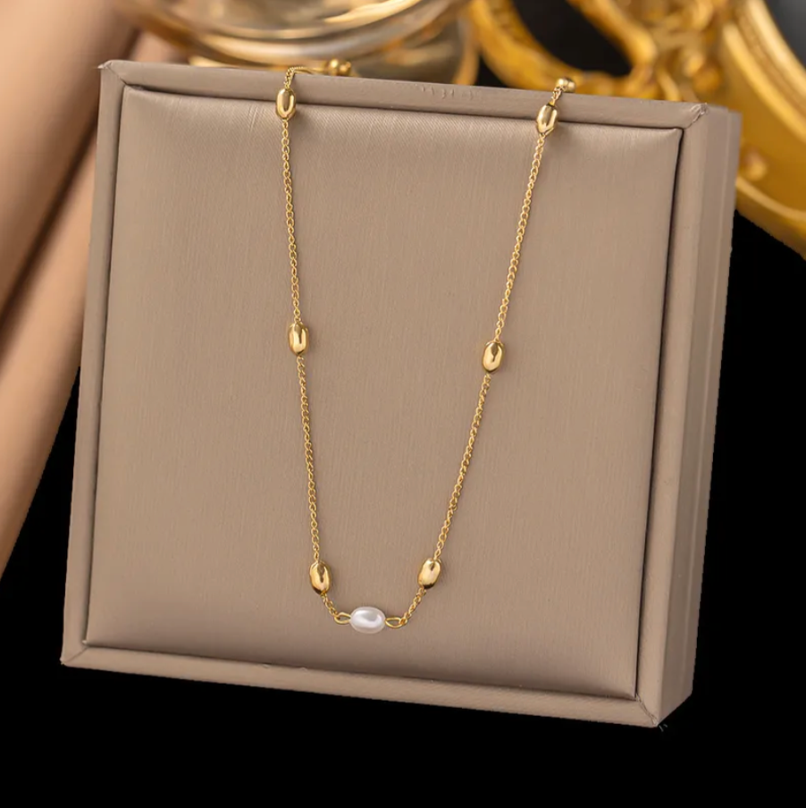 Petite Pearl Chain